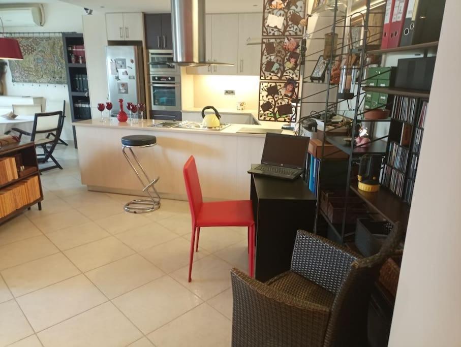 Annitas Luxury Oasis Apartment Athens